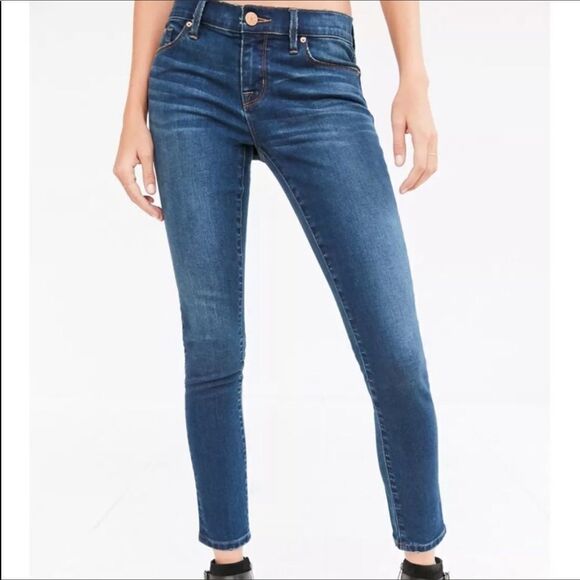 BDG Mid Rise Twig Ankle Jeans - Picture 1 of 11